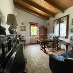 Affitto 5 camera casa di 258 m² in Vigarano Mainarda