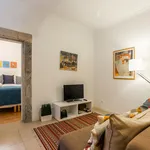 Rent 1 bedroom apartment of 30 m² in Lisbon