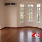 Rent 5 bedroom house of 550 m² in Βουλιαγμένη