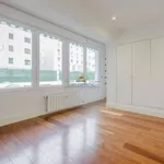 Rent 2 bedroom apartment of 135 m² in Madrid