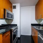 Rent 3 bedroom apartment of 148 m² in New York City