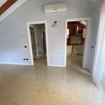 Affitto 4 camera appartamento di 115 m² in Gallarate