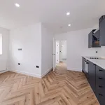 Rent 2 bedroom flat in West Midlands