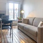 Appartement de 280 m² avec 1 chambre(s) en location à Paris