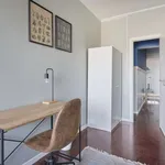 Rent a room in lisbon