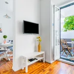 Rent 2 bedroom apartment of 100 m² in Lisbon