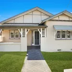 Rent 3 bedroom house in Wollongong