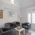 Rent a room of 300 m² in seville