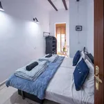 Rent 1 bedroom apartment of 45 m² in valencia