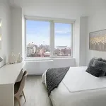 Rent 2 bedroom apartment of 79 m² in Brooklyn