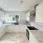 Rent 5 bedroom house in Surrey Heath