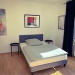 Rent a room of 60 m² in Frankfurt am Main