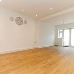 Rent 4 bedroom house in West Midlands