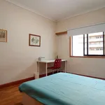 Quarto de 300 m² em lisbon