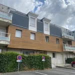 Rent 2 bedroom apartment of 42 m² in Saint-Denis-en-Val