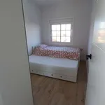 Rent 2 bedroom apartment of 61 m² in barcelona