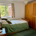 Rent 3 bedroom apartment in South East England