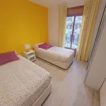 Rent 2 bedroom apartment of 65 m² in Barcelona