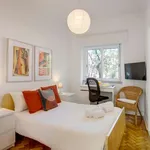 Rent a room in lisbon