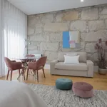 Rent 1 bedroom apartment of 40 m² in Porto