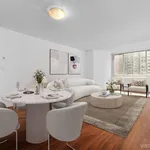 Rent 2 bedroom apartment of 115 m² in New York