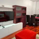 Alquilo 2 dormitorio apartamento de 807 m² en Oviedo