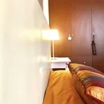 Rent a room of 90 m² in bilbao