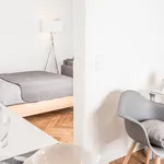 Rent 2 bedroom apartment of 56 m² in Stuttgart