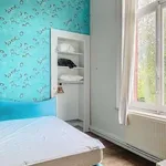 Maison de 210 m² avec 8 chambre(s) en location à Roubaix