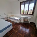 Rent a room of 100 m² in Legnaro