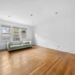 Rent 3 bedroom house in Queens