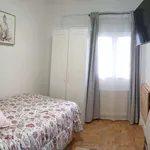 Rent a room of 90 m² in madrid