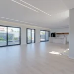 Rent 4 bedroom house of 260 m² in Lisboa