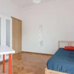 Rent a room in lisbon