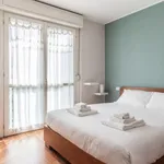 Rent 2 bedroom apartment in Milan