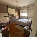 Rent 2 bedroom apartment of 70 m² in Syracuse