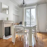 Appartement de 603 m² avec 1 chambre(s) en location à Paris