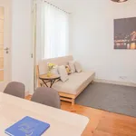 Rent 7 bedroom apartment of 115 m² in Porto