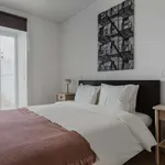 Rent 2 bedroom apartment of 109 m² in lisbon