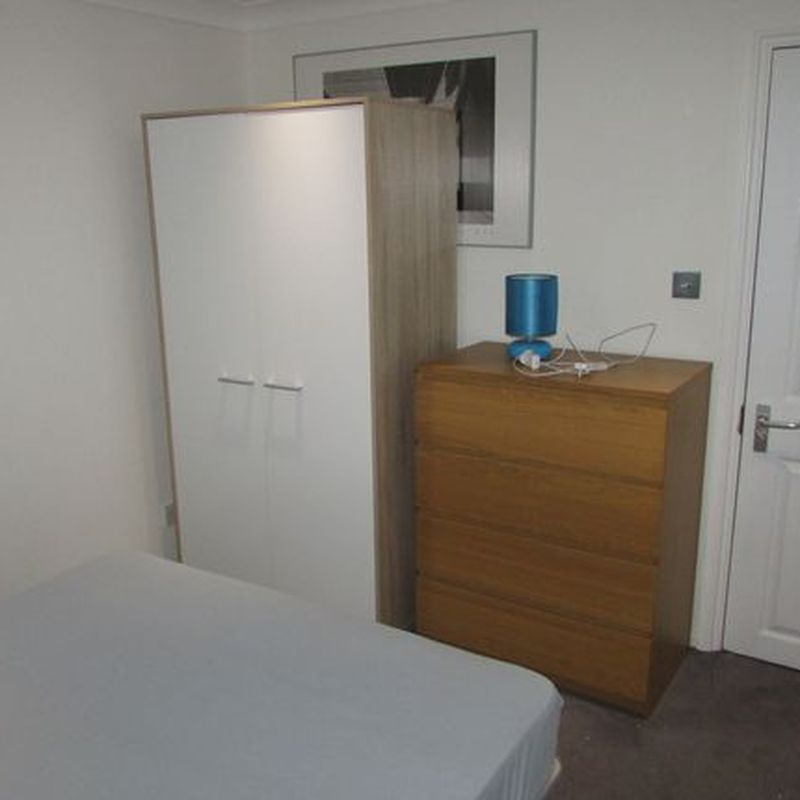 Room to rent in Room 2, 114 Minehead Way, Stevenage, Hertfordshire SG1