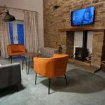 Rent 5 bedroom apartment of 65 m² in Alston