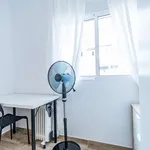 Rent a room of 85 m² in valencia