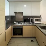 Rent 2 bedroom apartment of 141 m² in Palm Jumeirah