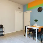 Rent a room in milan