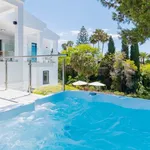 Rent 5 bedroom house of 1375 m² in Marbella