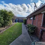 Rent 4 bedroom house in Dandenong North