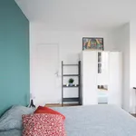 Louez une chambre de 91 m² à Clichy