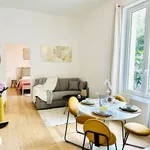 Appartement de 410 m² avec 2 chambre(s) en location à Paris