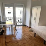 Rent a room in lisbon