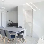 Appartement de 70 m² avec 4 chambre(s) en location à Avignon